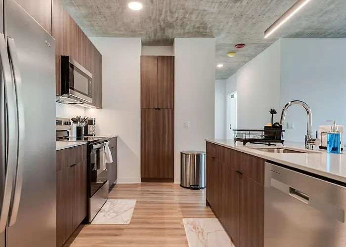Wabash 4br - Pool Free In & Out Parking 2 Apartment *