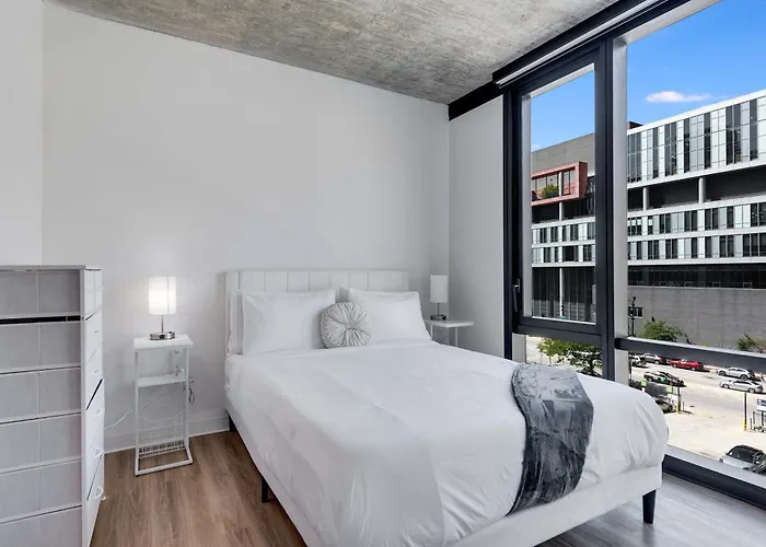 Wabash 4br - Pool Free In & Out Parking 2 Apartamento *