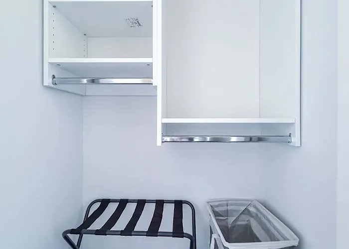 Wabash 4br - Pool Free In & Out Parking 2 Apartment *