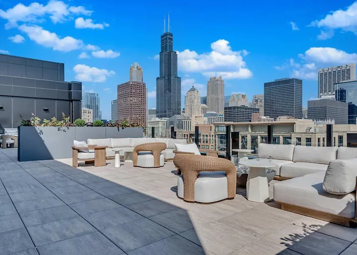 Wabash 4br - Pool Free In & Out Parking 2 * Chicago